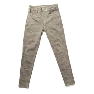 American Eagle Light camouflage, print, high-rise, jegging sz 12 short Stretch